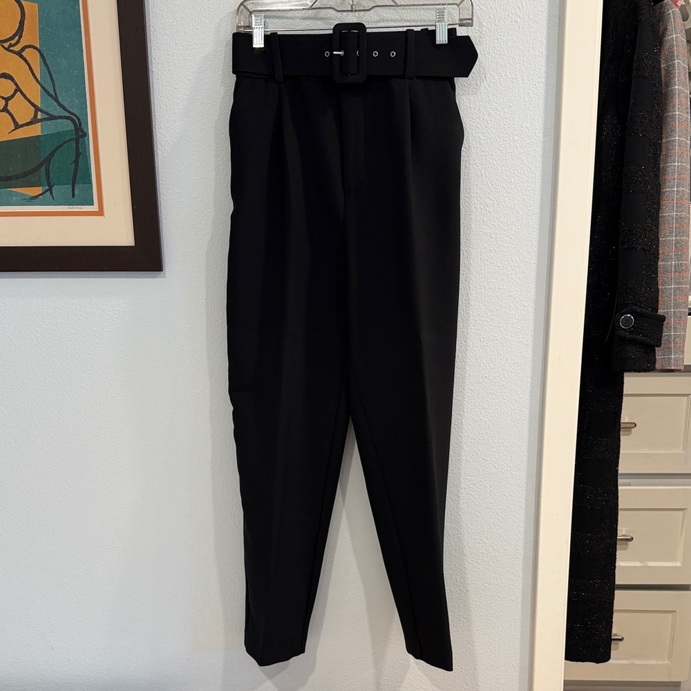 Zara Women's Black Belted Cropped Pants